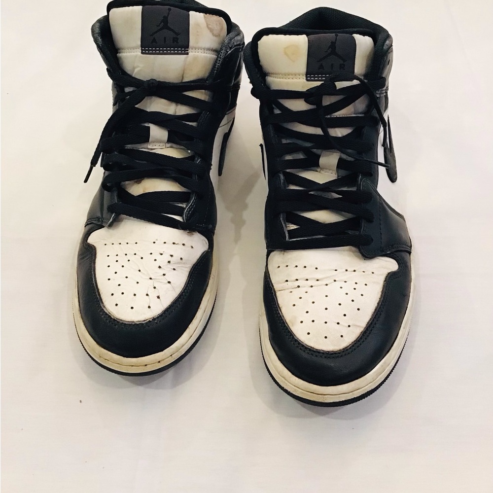Nike Men’s High-Top Sneakers - Black & White